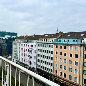 Aparthouse Graf-adolf Apartment